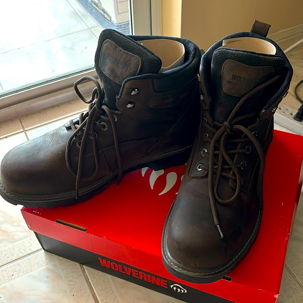 WOLVERINE Men's Floorhand 13M Waterproof Steel Toe Work Boot Brown W10633